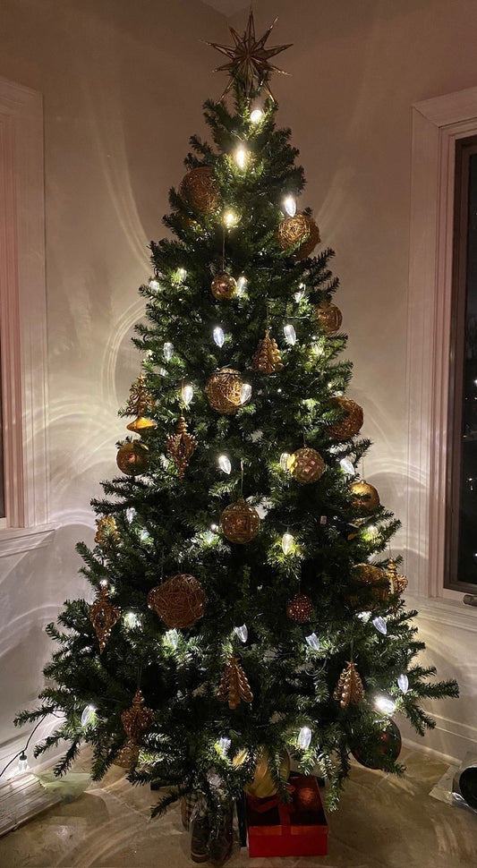 Christmas Tree 7 ft LOT CHR002